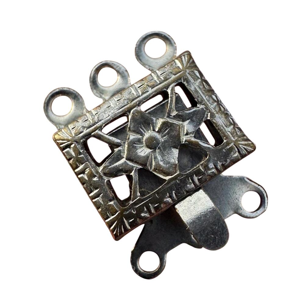 Vintage PLATINUM Clasp 0.68g